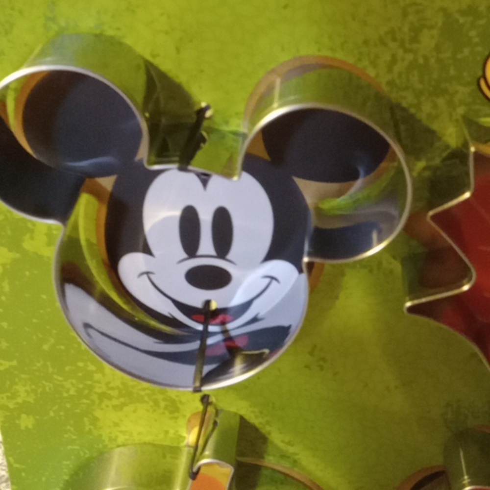 Disney Cookie Cutter Set - Picture 2 of 5
